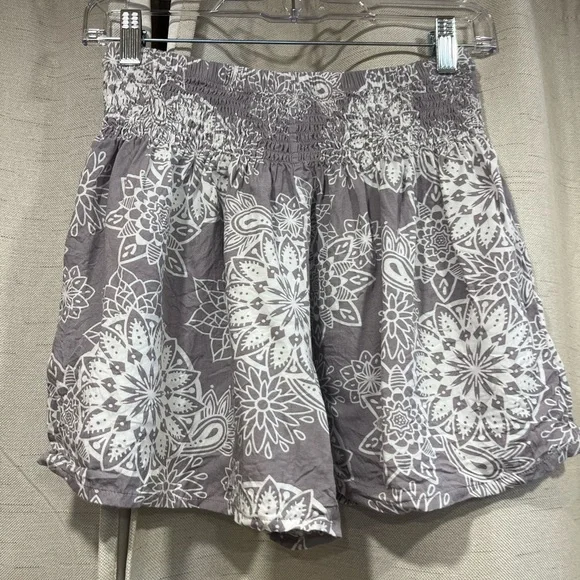 Lotus & Luna boho shorts EUC s/m - Picture 4 of 4